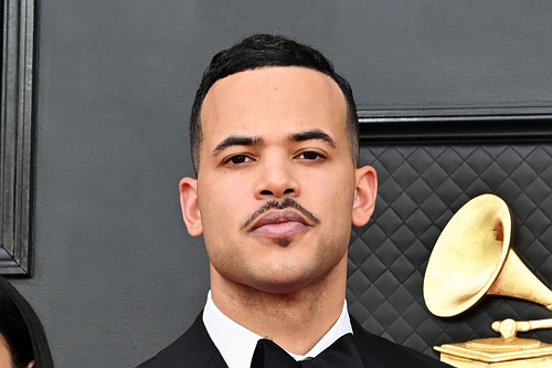 Side Dish? Video Allegedly Shows Desmond Scott Kissing Mystery Woman Days After Kristy Filed For Divorce (WATCH)