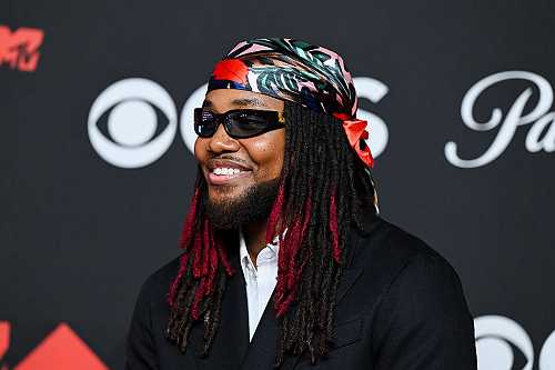 10 R&B Artists On The Rise: Destin Conrad, Leon Thomas III, Dijon, Laila!, SAILORR & More