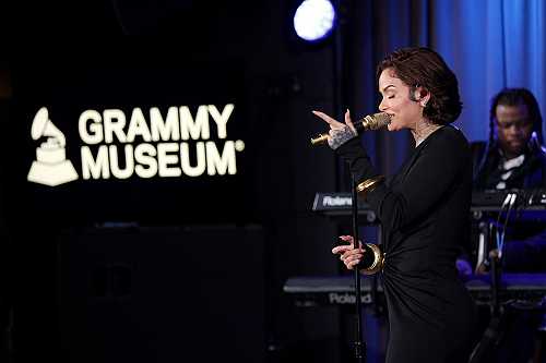 Kehlani Stuns With Live Performance of “Folded” at the Grammy Museum