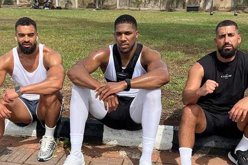 Anthony Joshua Injured in Fatal Car Crash in Nigeria That Killed Two Trainers and Close Friends - Yall Know What