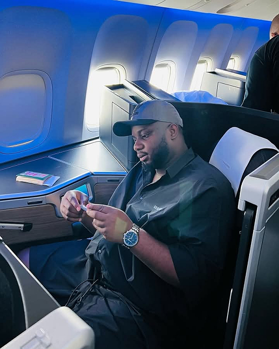 No matter where you travel to in this month✈️ you will not loose your life 🙏🙏